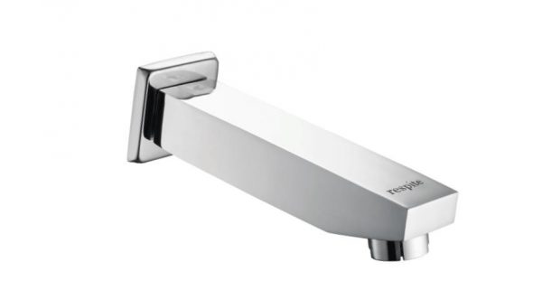 Bath Tub Spout with Wall Flange